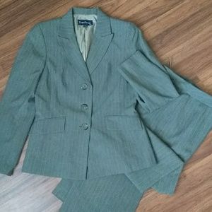 Suit